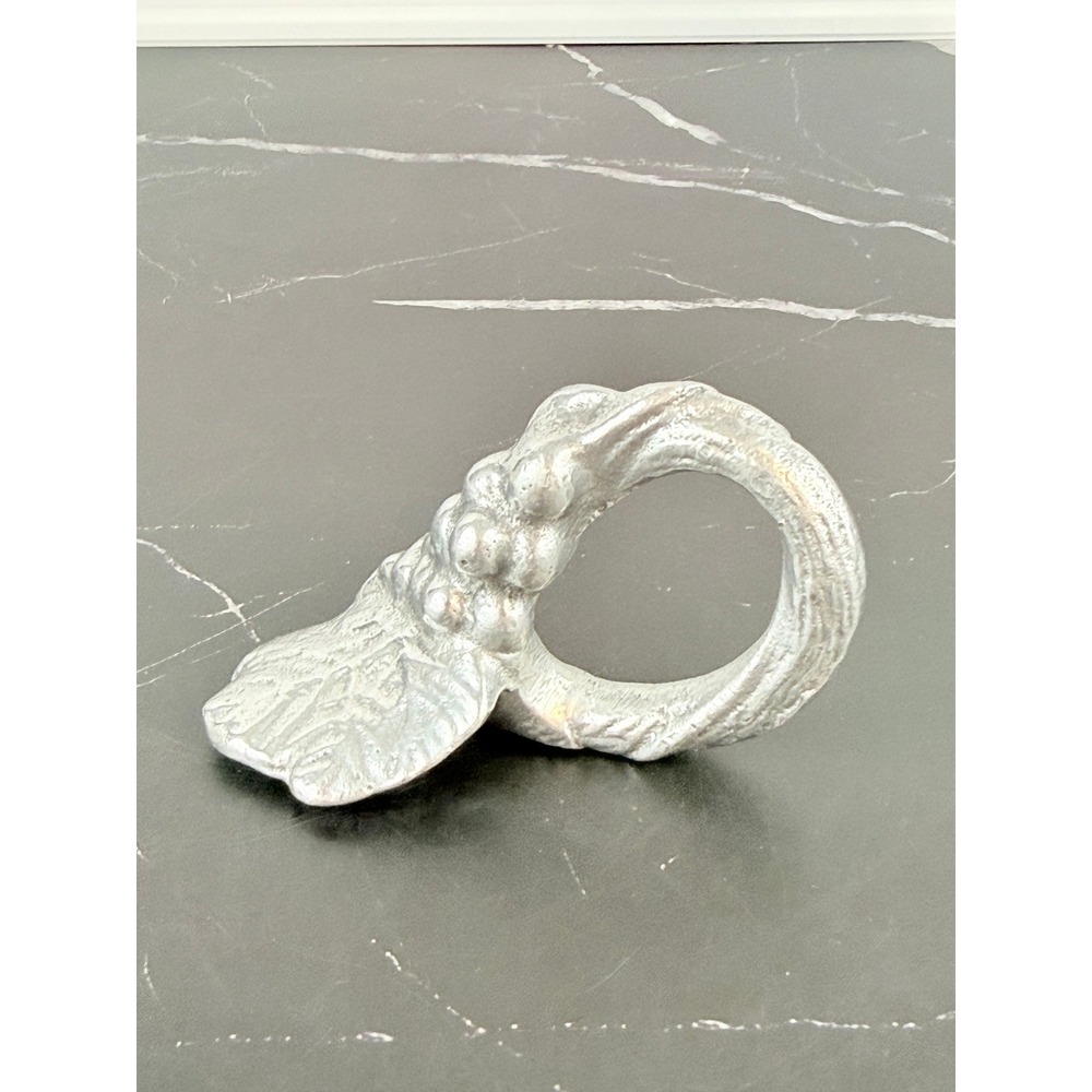 Vintage Pewter Napkin Ring Figural Grapes Leaf Motif 3.5" X 2" EUC!
